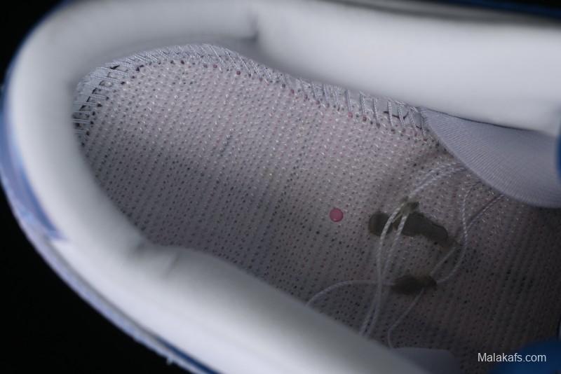 Nike Born x Raised x Nike SB Dunk Low Premium Skate Shoes with Special Foam Swoosh and Snowflake Perforations - FN7819-400