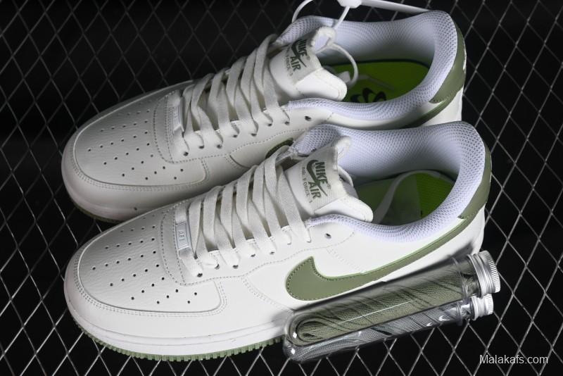 Nike Air Force 1 '07 Low Casual Sneakers in White Green - DV3808-106