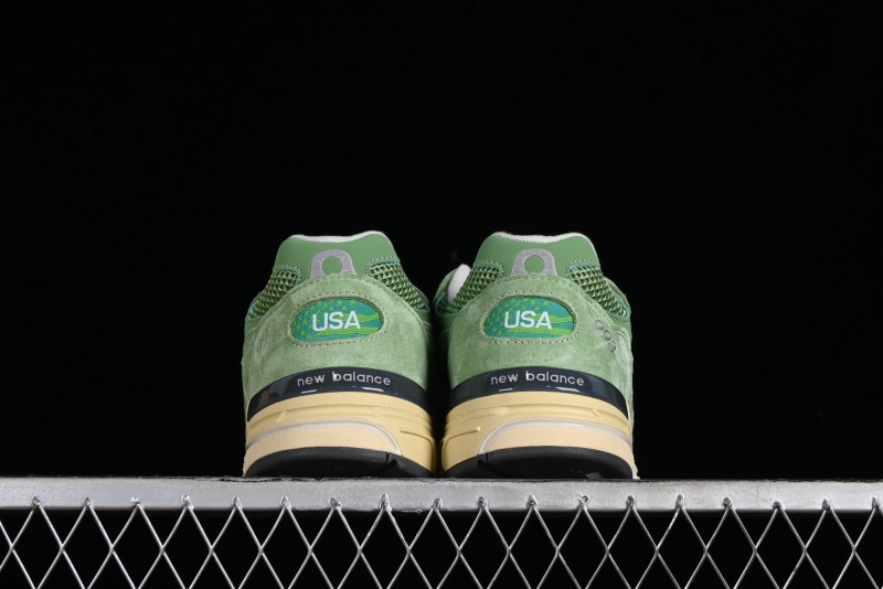 New Balance Made In USA M993 Series Classic Retro Running Shoes - U993GW