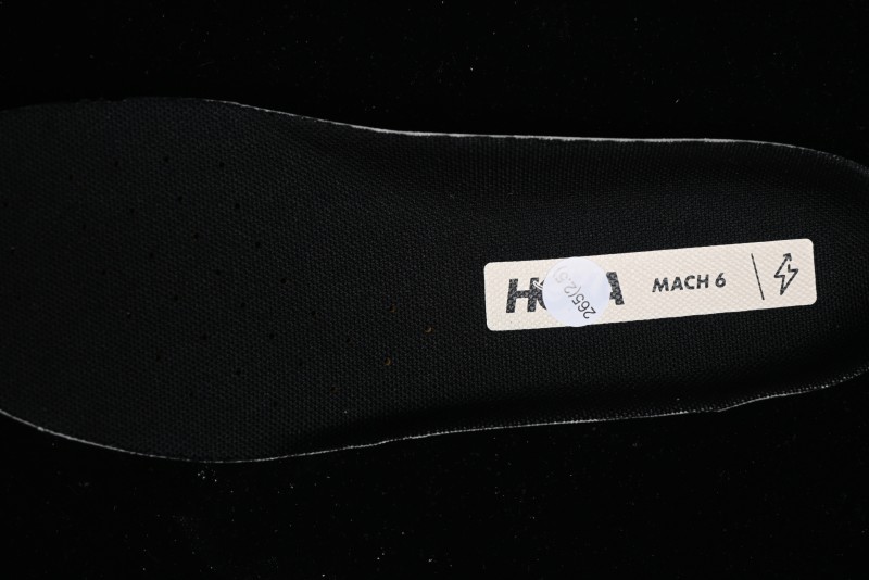 HOKA ONE ONE MACH 6 Flagship Racing Shoes with Carbon Plate Technology and Asymmetric Design - 1147810 EGV