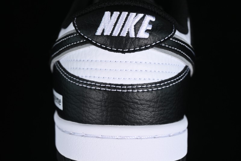 Nike Supreme x SB Dunk Low Panda Colorway Low-Top Casual Skate Shoes - RM2308-332