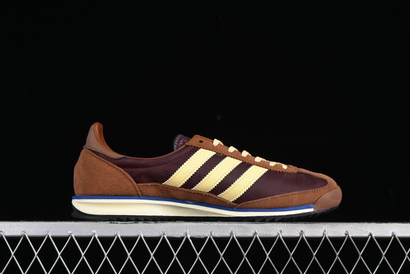 Adidas Originals SL 72 Retro Running Shoes with Nylon Upper and Suede Accents - IE3425