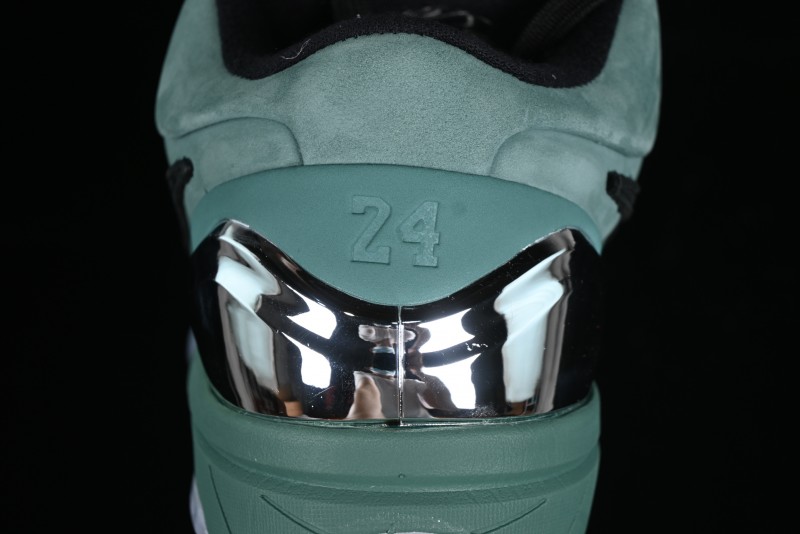 Nike Zoom Kobe IV Basketball Shoes with Electroplated Silver Design - FQ3545-300
