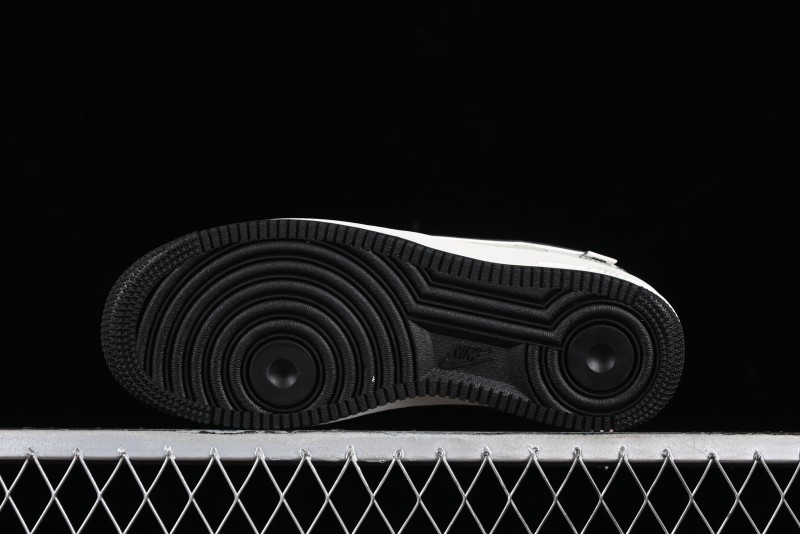 Nike Undefeated Air Force 1'07 Low Casual Sneakers with Custom Leather & Reflective Details - UT2023-201