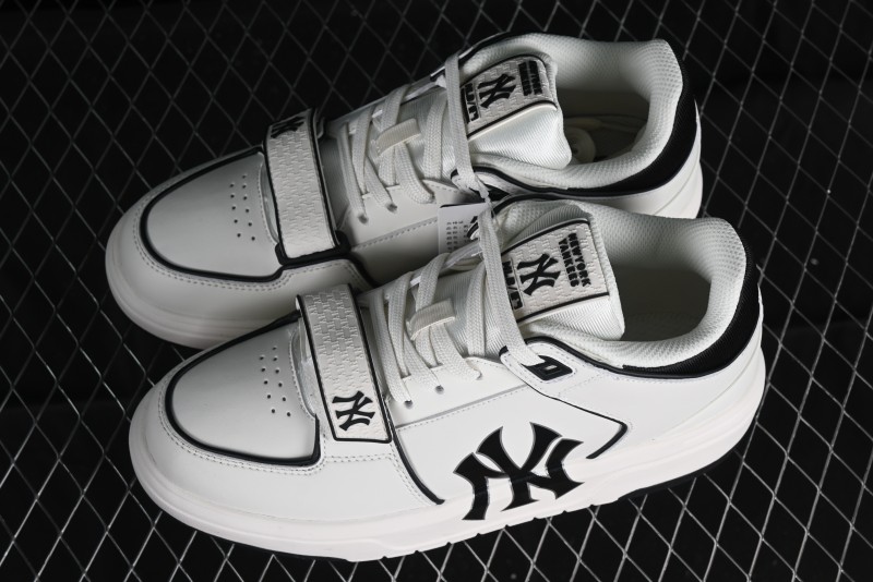 MLB Chunky Liner New York Yankees Hook & Loop Lightweight Platform Sneakers with 6cm Height Increase - 3ASXLMB3N50BKS