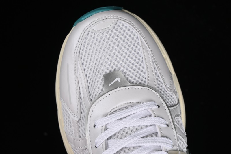 Nike Runtekk Run V2K Cushioned Low-Top Retro Running Shoes with Anti-Slip Design - FD0736-105
