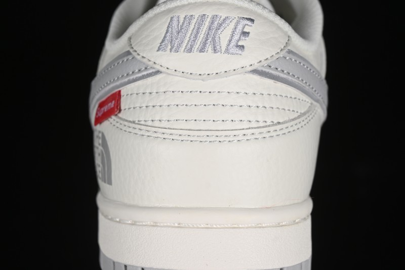 Nike SB Dunk Low Supreme x THE NORTH FACE Skate Shoes - BM0234-502
