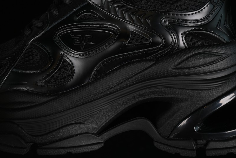 GG-CC Platform Sneakers with Chunky Sole for Casual Running and Streetwear - G24X9833