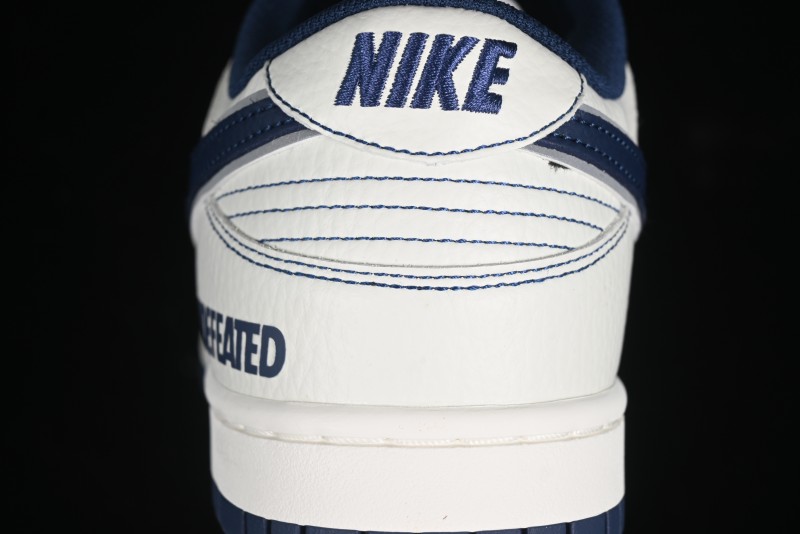 Nike SB Dunk Low x Undefeated Collaboration Low-Top Casual Skate Shoes - UN1697-611