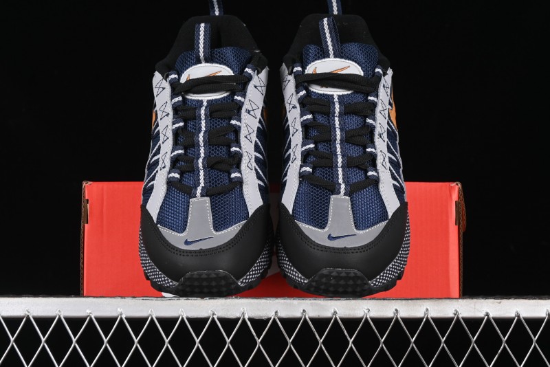 Nike Air Humara Retro Trail Running Shoes with 1990s Outdoor Style - FJ7098-300