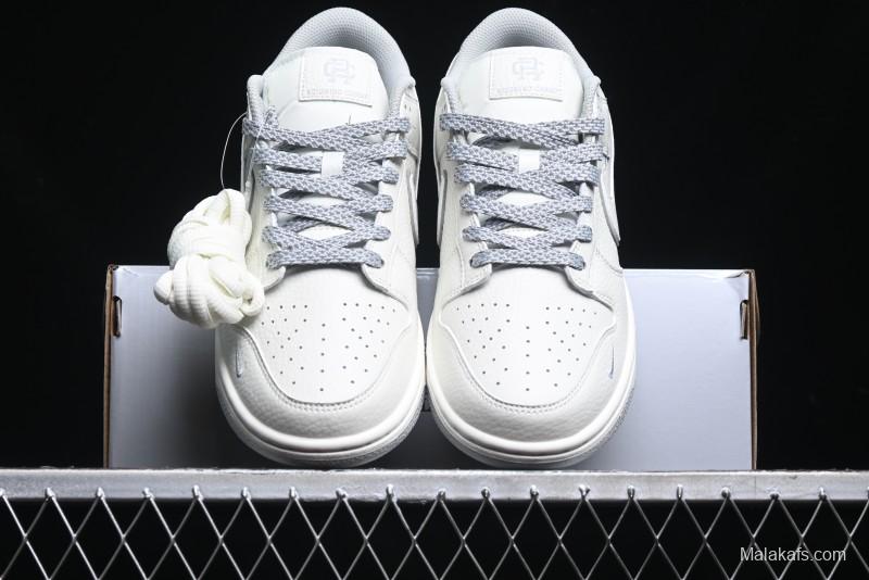 Nike Reigning Champ SB Dunk Low Casual Skate Shoes with 3M Reflective Details - RC3085-892