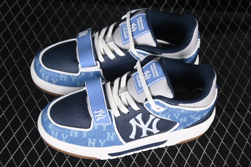 New York Yankees MLB Chunky Liner Lightweight Platform Sneakers with 6cm Height Increase - 3ASXCHL4N50BLS