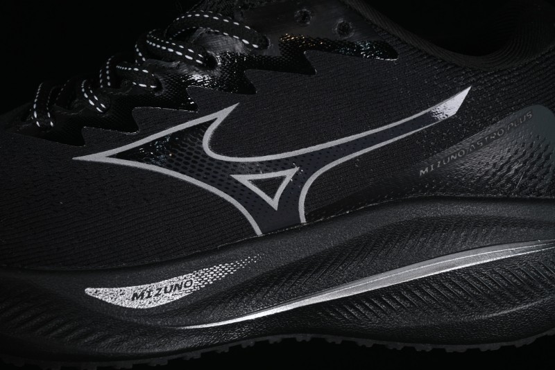 Mizuno Astro Plus Breathable Low-Top Casual Running Shoes - D1GH240101
