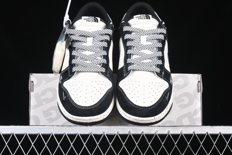 Nike SB Dunk Low The North Face Collaboration Beige Black Iridescent Swoosh Anniversary Custom Low-Top Casual Skate Shoes - DM6868-018
