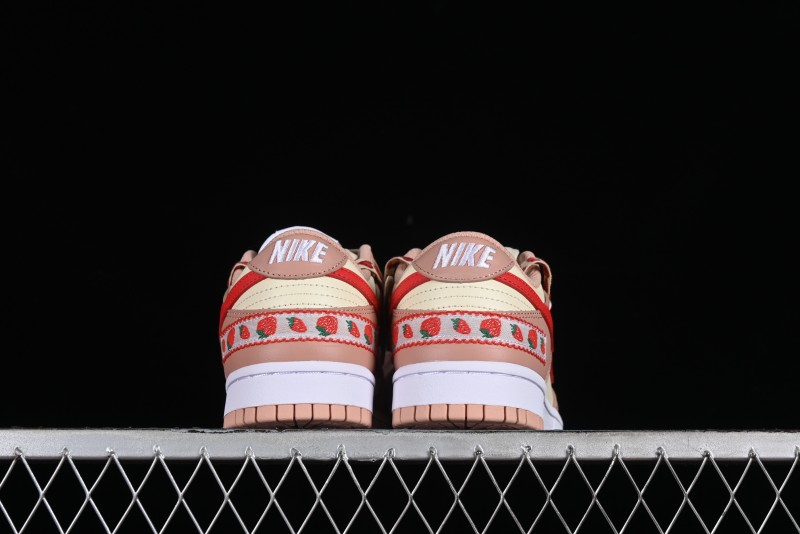 Nike Dunk Low SB Christmas Gift Strawberry Cake Casual Sneakers with Dual Laces - DD1503-118