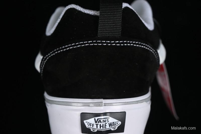 Vans Classics Knu Skool Retro Sneakers in Black & White - VN0AUAK375
