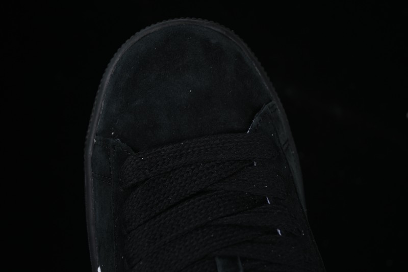PUMA Suede XL Classic Men's Sneakers - Black with Metallic Silver Accents