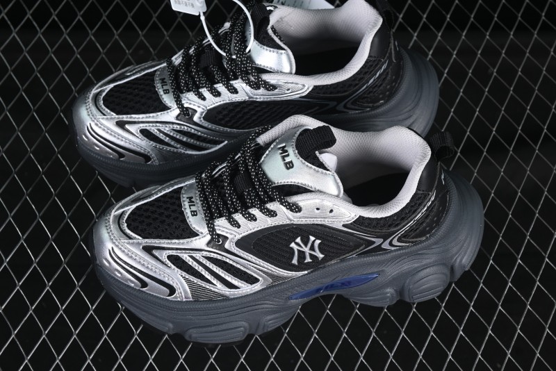 New York Yankees MLB Winner Chunky Height Increasing Thick Sole Running Shoes - 3ASHWD15N50BKS