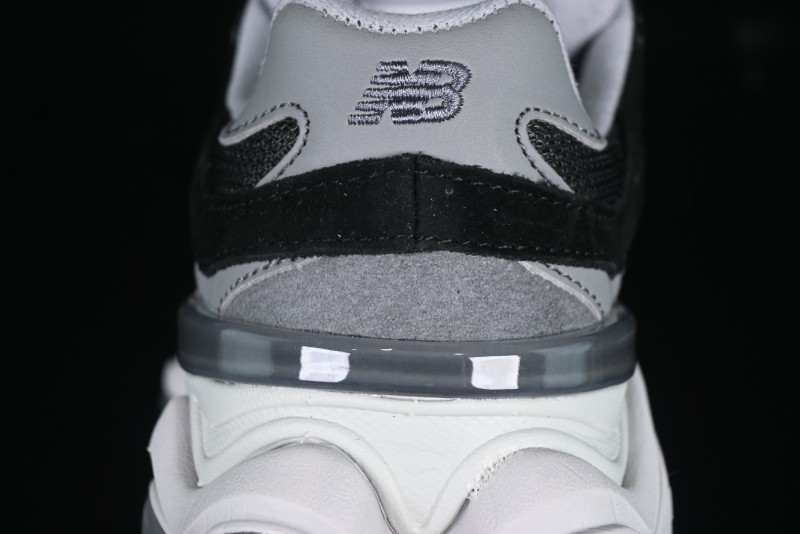 New Balance NB9060 Series Retro Casual Running Shoes with ABZORB Cushioning - U9060JBD
