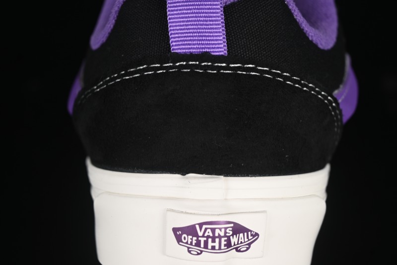 Vans Knu Skool Low-Top Retro Chunky Sneakers - VN0009QCBLK