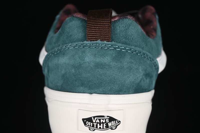 Vans Knu Skool Low-Top Retro Chunky Sneakers - VN000CS0PRM