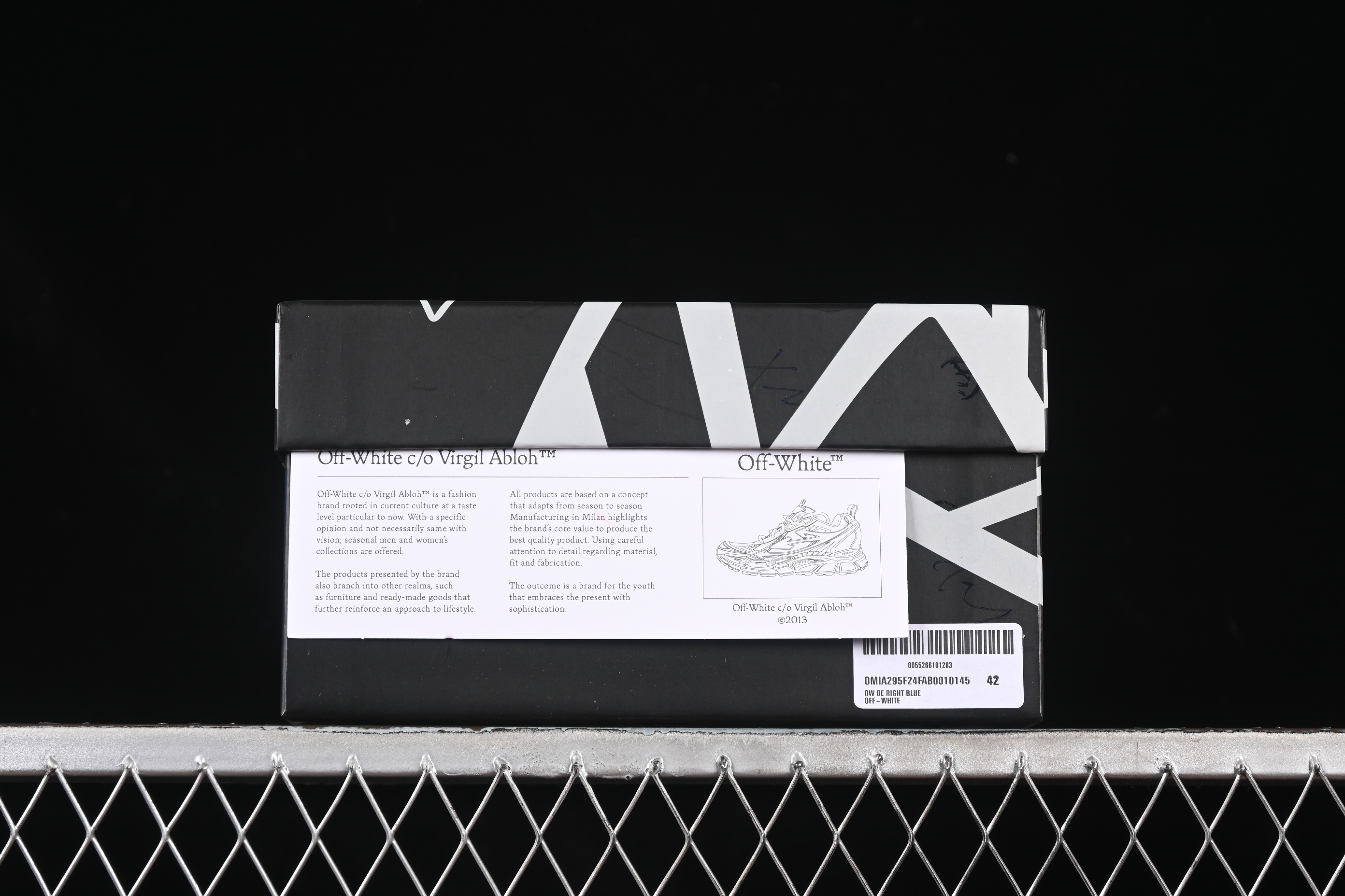Off-White Be Right Low-Top Lifestyle Sneakers in White Blue - X.E5