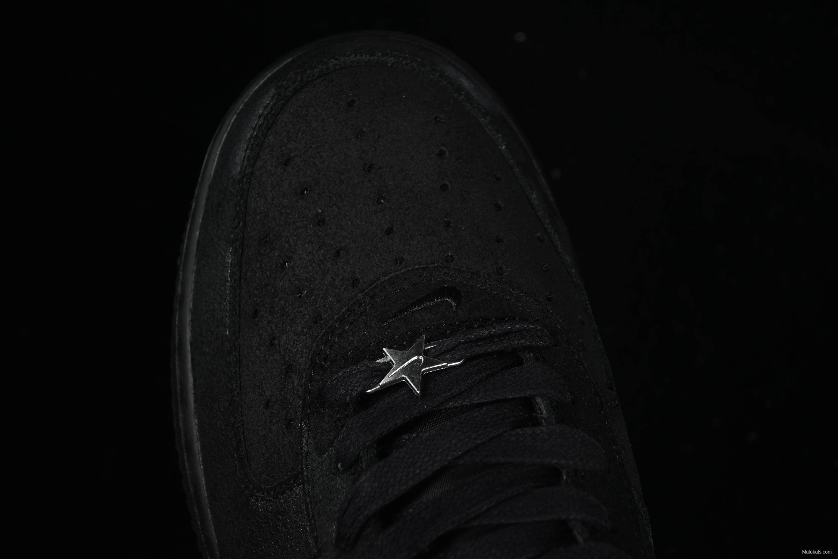 Nike Air Force 1'07 Low Casual Sneakers with Full-Length Air Cushion - HF2885-001