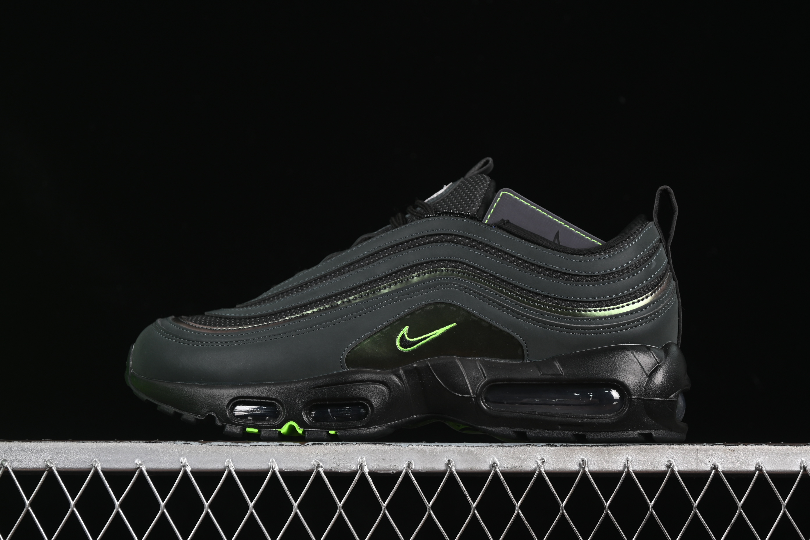 Nike Air Max 95/97 Retro Running Shoes with Full-Sole Air Cushion - II1711-900