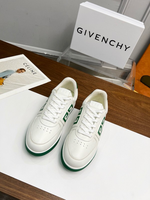2024 Men Givenchy White Green Leather Sneakers MJ00380
