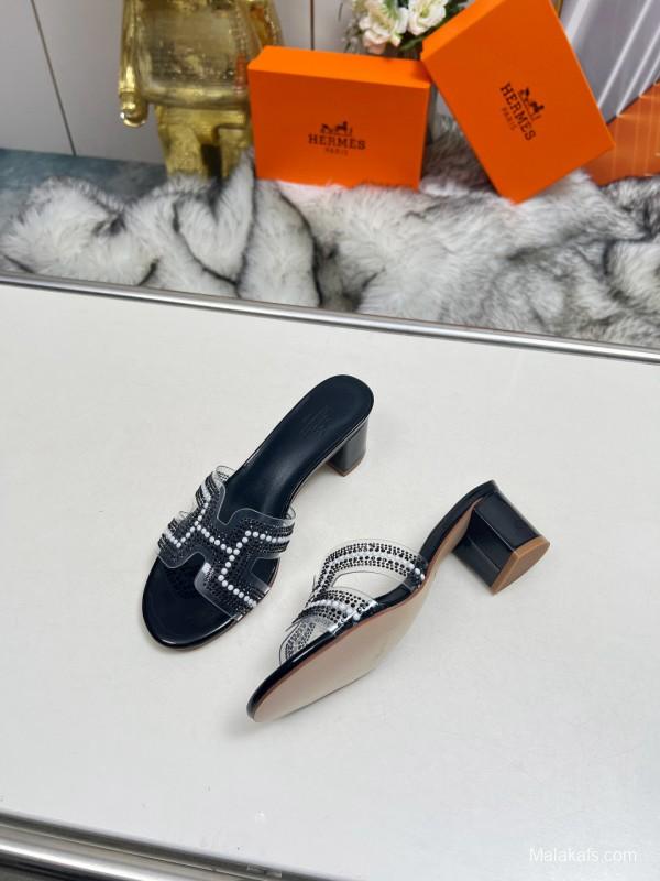 2025 Women Hermès Black Leather Slippers H Pattern MJ00180