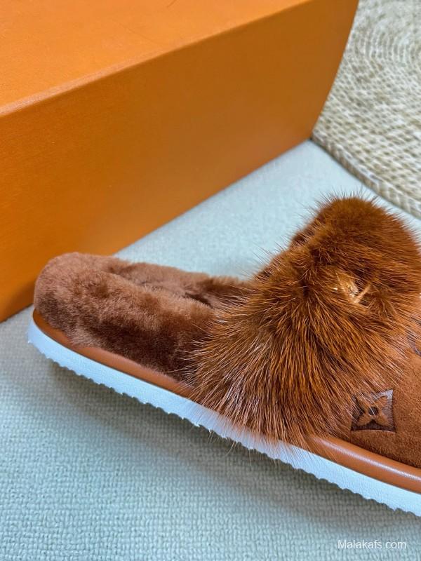 2024 Slippers Louis Vuitton Brown Suede Shearling Slippers MJ00340