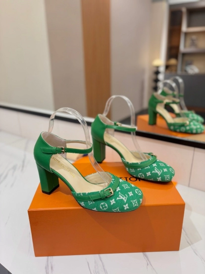 2025 Women Louis Vuitton Green White Denim Pumps LV Buckle KFY00310