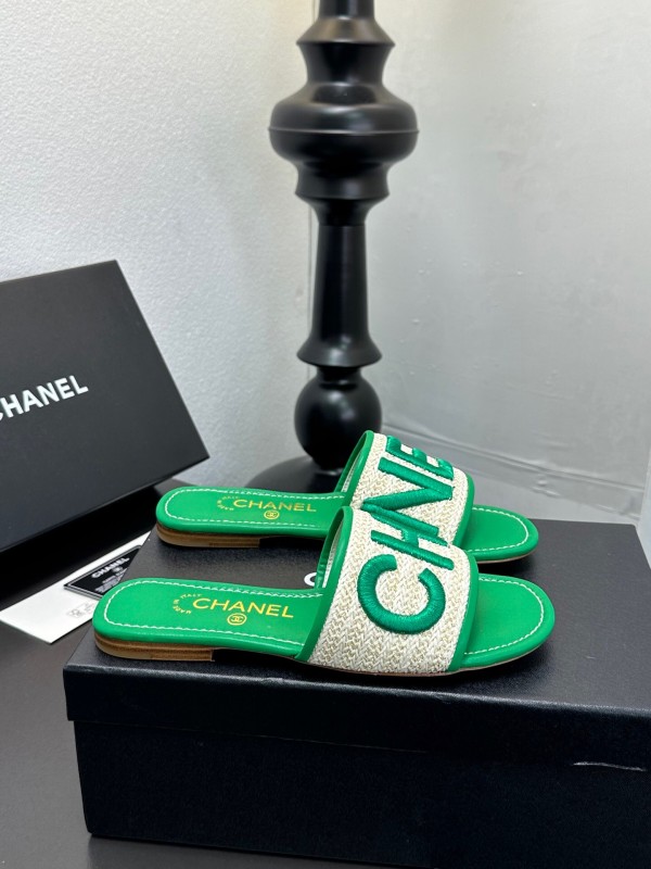 2025 Women Chanel Green Canvas Slippers