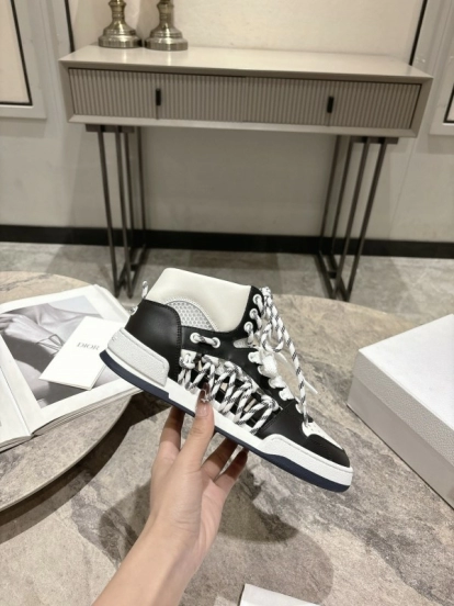 2025 Women Dior Black White Leather Sneakers KFY00340