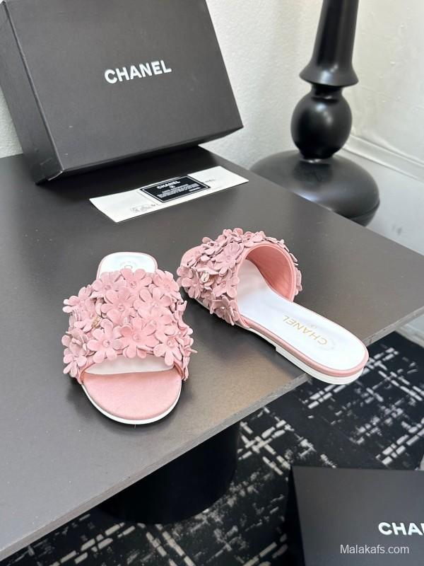 2025 Women Chanel Pink Suede Slippers