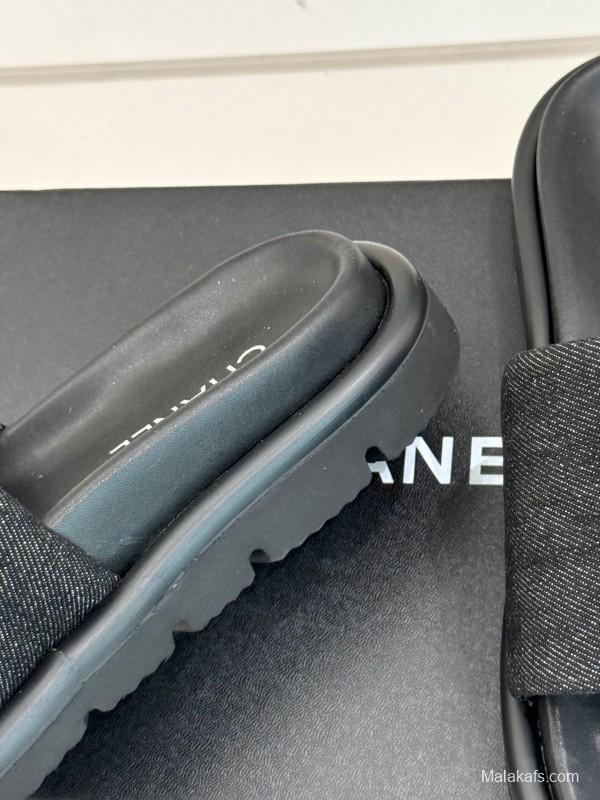 2025 CHANEL Black Fabric Slippers KFY00220