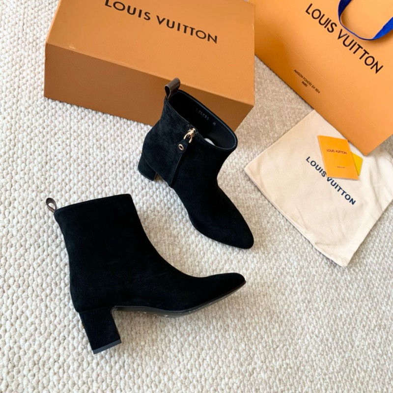 2024 Women Louis Vuitton black suede ankle boots