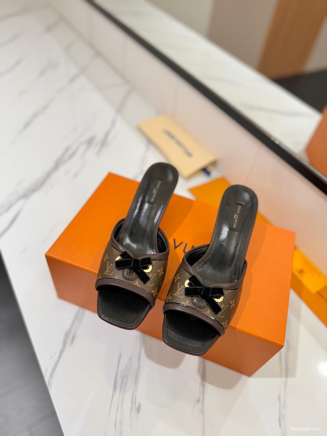 2025 Women Louis Vuitton Brown Monogram Leather Sandals KFY00310