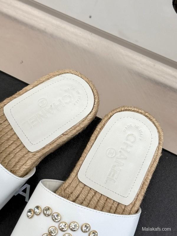 2025 Women Chanel White Leather Slippers Rhinestone KFY00230