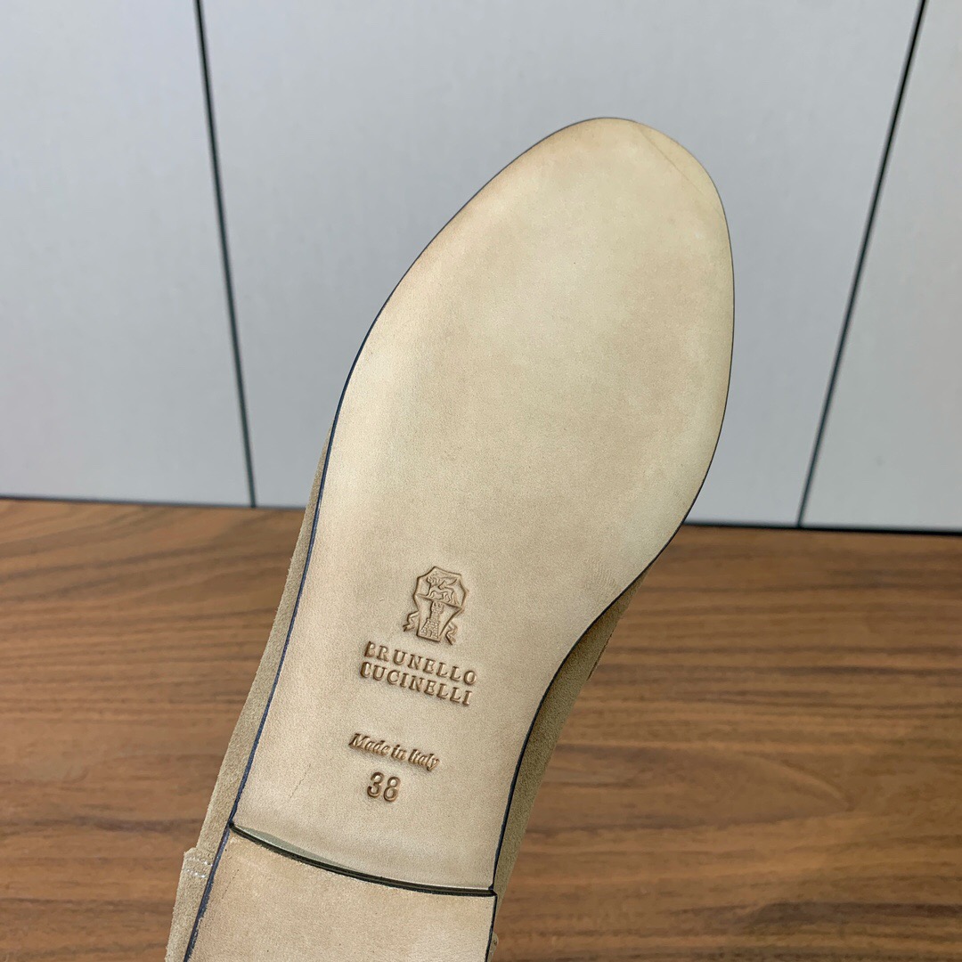 2025 Men Brunello Cucinelli Beige Suede Loafers Handmade Craftsmanship KFY00300(M)
