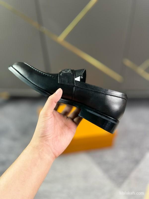 2024 Men Louis Vuitton Black Leather Leather Formal Slip-On LO001