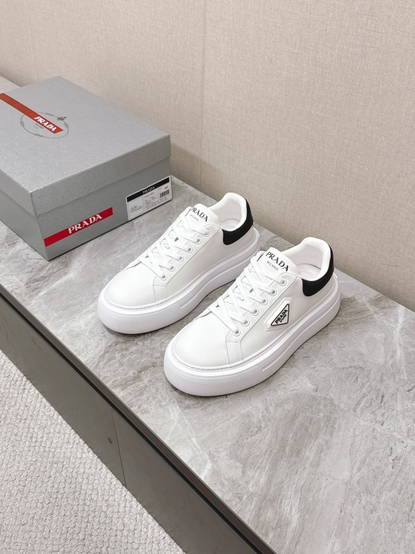 2025 Unisex Prada White Black Calfskin Leather Sneakers KFY00290