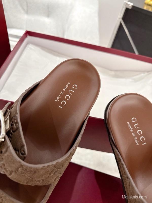 2025 Unisex Gucci Brown Leather Slippers Double G Embossed AS00240