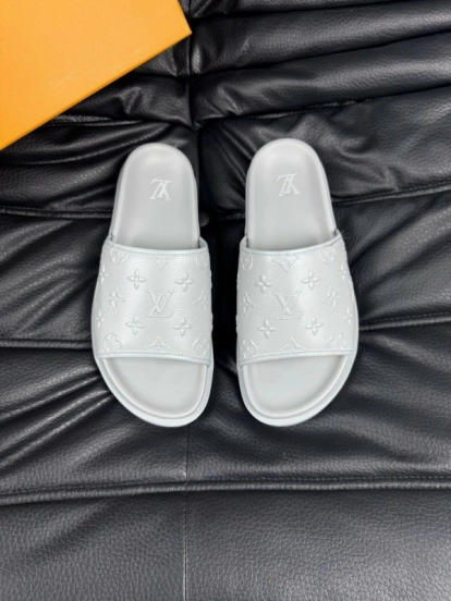 2025 Men Louis Vuitton White Leather Slippers AS00170