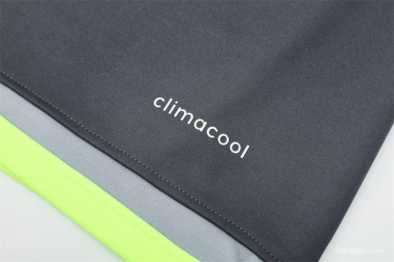 Retro 15/16 Real Madrid Dark Grey Half Zipper Jacket