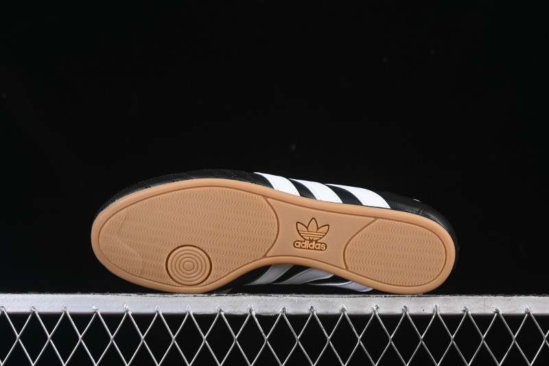 Adidas Originals Taekwondo JS1193 Low-Top Training Shoes