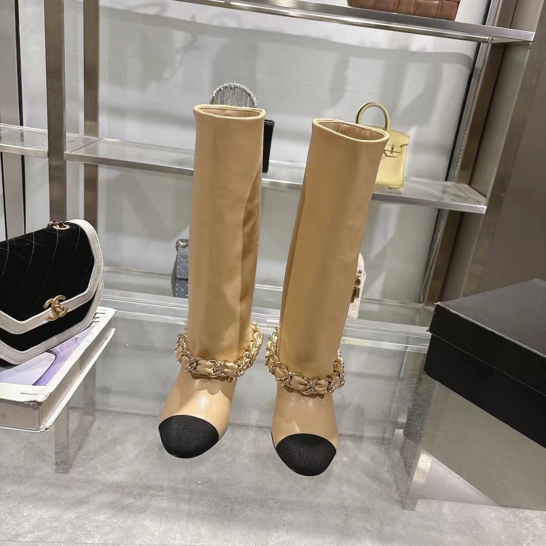 Chanel 2025/SS Autumn/Winter Runway Turned-Cuff Large Chain Block Heel Boots - LY00510