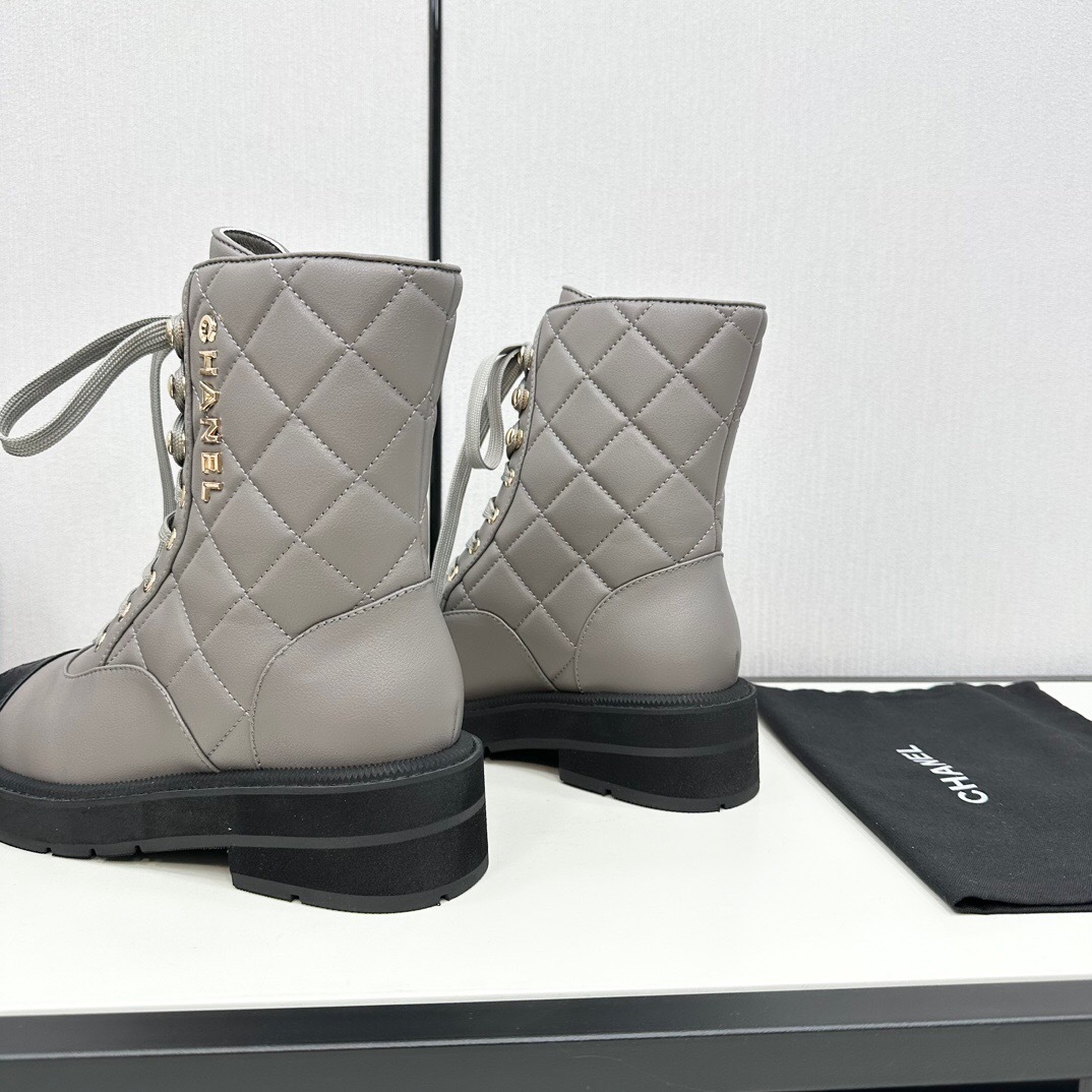 Chanel Fall/Winter Essential Rubber Foam Sole Boots - LY00380/LY00390