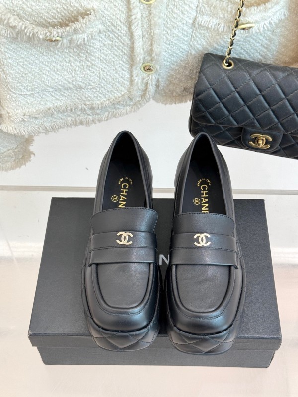Chanel 25K Fall/Winter Double C Platform Loafers with Waterproof Sole - KFY00320