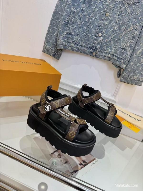 LV 2025/SS Latest High-End Fashion Versatile Flat Platform Sandals - LY00